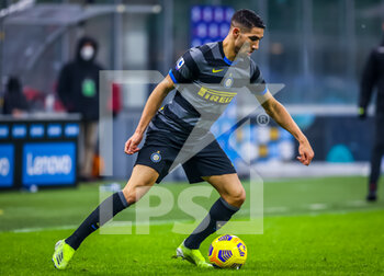 2021-01-30 - Achraf Hakimi of FC Internazionale in action - FC INTERNAZIONALE VS BENEVENTO CALCIO - ITALIAN SERIE A - SOCCER