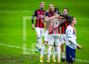 2021-02-07 - Zlatan Ibrahimovic of AC Milan celebrates with his teammates - AC MILAN VS CROTONE FC - ITALIAN SERIE A - SOCCER
