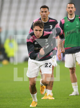 2021-02-06 - Federico Chiesa (Juventus FC) during warm up - JUVENTUS FC VS AS ROMA - ITALIAN SERIE A - SOCCER