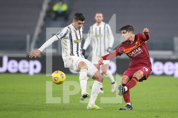 2021-02-06 - Gonzalo Villar (AS Roma) vs Alvaro Morata (Juventus FC) - JUVENTUS FC VS AS ROMA - ITALIAN SERIE A - SOCCER