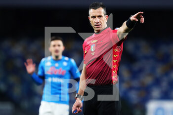 2021-02-13 - The referee Daniele Doveri gestures during the Italian championship Serie A football match between SSC Napoli and Juventus FC on February 13, 2021 at Diego Armando Maradona Stadium in Naples, Italy - Photo Federico Proietti / DPPI - SSC NAPOLI AND JUVENTUS FC - ITALIAN SERIE A - SOCCER