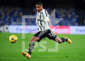 2021-02-13 - Alex Sandro of Juventus in action during the Italian championship Serie A football match between SSC Napoli and Juventus FC on February 13, 2021 at Diego Armando Maradona Stadium in Naples, Italy - Photo Federico Proietti / DPPI - SSC NAPOLI AND JUVENTUS FC - ITALIAN SERIE A - SOCCER