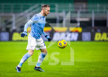 2021-02-14 - Manuel Lazzari of SS Lazio in action - FC INTERNAZIONALE VS SS LAZIO  - ITALIAN SERIE A - SOCCER