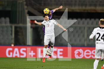 2021-02-19 - Kevin Agudelo of AC Spezia in action against German Pezzella of ACF Fiorentina  - ACF FIORENTINA VS SPEZIA CALCIO - ITALIAN SERIE A - SOCCER