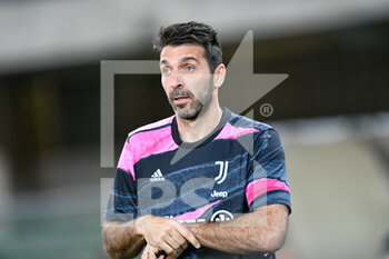 2021-02-27 - Gianluigi Buffon (Juventus FC) durante il riscaldamento - HELLAS VERONA VS JUVENTUS - ITALIAN SERIE A - SOCCER