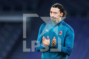 2021-02-28 - Zlatan Ibrahimovic of Milan applauds during warm up before the Italian championship Serie A football match between AS Roma and AC Milan on February 28, 2021 at Stadio Olimpico in Rome, Italy - Photo Federico Proietti / DPPI - AS ROMA AND AC MILAN - ITALIAN SERIE A - SOCCER