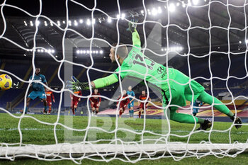2021-02-28 - Franck Kessie of Milan scores 0-1 goal by penalty during the Italian championship Serie A football match between AS Roma and AC Milan on February 28, 2021 at Stadio Olimpico in Rome, Italy - Photo Federico Proietti / DPPI - AS ROMA AND AC MILAN - ITALIAN SERIE A - SOCCER