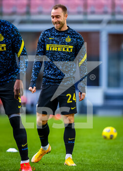 2021-02-28 - Christian Eriksen of FC Internazionale warms up - FC INTERNAZIONALE VS GENOA CFC - ITALIAN SERIE A - SOCCER