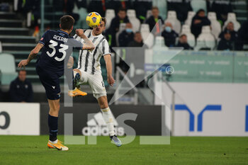 2021-03-06 - Aaron Ramsey (Juventus FC) vs Francesco Acerbi (SS Lazio) - JUVENTUS FC VS SS LAZIO  - ITALIAN SERIE A - SOCCER