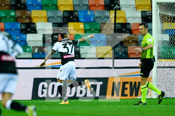 2021-03-06 - Roberto Pereyra (Udinese Calcio) celebrates after scoring the 2-0 goal  - UDINESE CALCIO VS US SASSUOLO - ITALIAN SERIE A - SOCCER