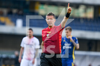 2021-03-07 - The referee of the match Daniele Orsato - HELLAS VERONA VS AC MILAN - ITALIAN SERIE A - SOCCER