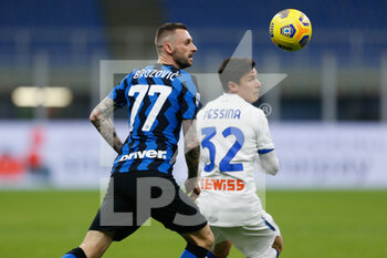 2021-03-08 - Marcelo Brozovic (FC Internazionale) e Matteo Pessina (Atalanta) - FC INTERNAZIONALE VS ATALANTA BC - ITALIAN SERIE A - SOCCER