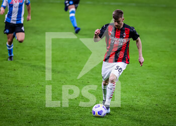 2021-03-14 - Alexis Saelemaekers of AC Milan in action - AC MILAN VS SSC NAPOLI - ITALIAN SERIE A - SOCCER