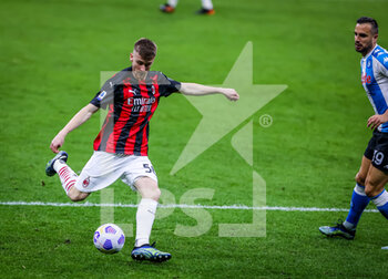 2021-03-14 - Alexis Saelemaekers of AC Milan in action - AC MILAN VS SSC NAPOLI - ITALIAN SERIE A - SOCCER