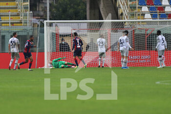 2021-03-20 - Junior Messias (Crotone FC) scores a goal of 1-0 during the Serie A soccer match between Crotone FC - Bologna FC, Stadio Ezio Scida on March 20, 2021 in Crotone Italy - FC CROTONE VS BOLOGNA FC - ITALIAN SERIE A - SOCCER