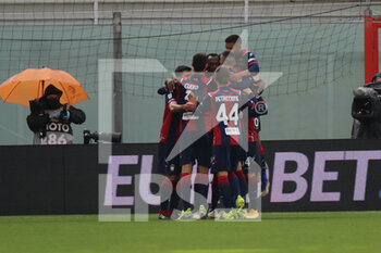 2021-03-20 - FC Crotone celebrates after scoring a goal during the Serie A soccer match between Crotone FC - Bologna FC, Stadio Ezio Scida on March 20, 2021 in Crotone Italy - FC CROTONE VS BOLOGNA FC - ITALIAN SERIE A - SOCCER