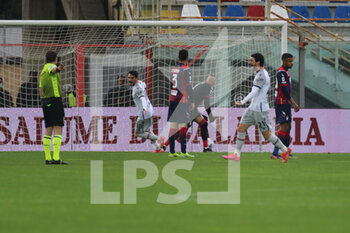 2021-03-20 - Jerdy Schouten (Bologna FC) scores a goal of during the Serie A soccer match between Crotone FC - Bologna FC, Stadio Ezio Scida on March 20, 2021 in Crotone Italy - FC CROTONE VS BOLOGNA FC - ITALIAN SERIE A - SOCCER
