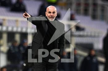 2021-03-21 - Stefano Pioli coach of AC Milan gestures - ACF FIORENTINA VS AC MILAN - ITALIAN SERIE A - SOCCER
