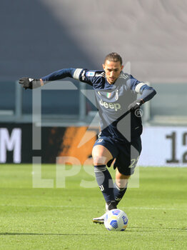 2021-03-21 - Adrien Rabiot (Juventus FC) controls the ball, about to kick it - JUVENTUS FC VS BENEVENTO CALCIO - ITALIAN SERIE A - SOCCER