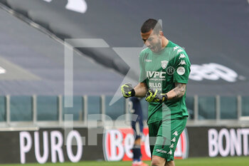 2021-03-21 - Lorenzo Montipo' (goalkeeper Benevento) celebrates for the goal - JUVENTUS FC VS BENEVENTO CALCIO - ITALIAN SERIE A - SOCCER