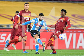 2021-03-21 - Lorenzo Insigne of SSC Napoli and Amadou Diawara of AS Roma seen in action - AS ROMA VS SSC NAPOLI - ITALIAN SERIE A - SOCCER