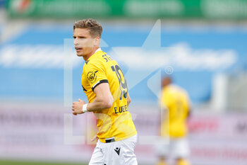 2021-04-03 - Jens Stryger Larsen (Udinese Calcio) esulta dopo aver segnato il gol del 3-2 - ATALANTA VS UDINESE - ITALIAN SERIE A - SOCCER