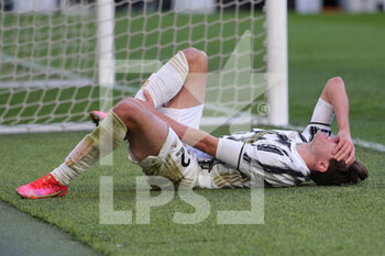 2021-04-07 - Federico Chiesa (Juventus FC) injured - JUVENTUS FC VS SSC NAPOLI - ITALIAN SERIE A - SOCCER