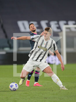 2021-04-07 - Matthijs De Ligt (Juventus FC) vs Dries Mertens (SSC Napoli) - JUVENTUS FC VS SSC NAPOLI - ITALIAN SERIE A - SOCCER