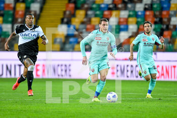 2021-04-10 - Andrea Belotti (Torino) carries the ball - UDINESE CALCIO VS TORINO FC - ITALIAN SERIE A - SOCCER