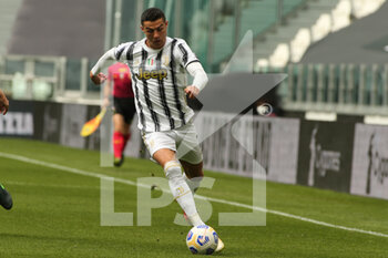 2021-04-11 - Cristiano Ronaldo (Juventus FC) - JUVENTUS FC VS GENOA CFC - ITALIAN SERIE A - SOCCER