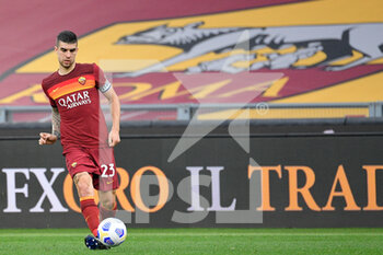 2021-04-11 - Gianluca Mancini of AS Roma seen in action during the Italian Football Championship League A 2020/2021 match between AS Roma vs Bologna FC at the Olimpic Stadium in Rome. - AS ROMA VS BOLOGNA FC - ITALIAN SERIE A - SOCCER