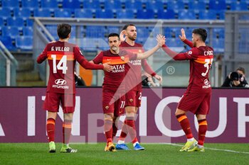 2021-04-11 - Roma players celebrate the 1-0 goal of Borja Mayoral of AS Roma seen in action during the Italian Football Championship League A 2020/2021 match between AS Roma vs Bologna FC at the Olimpic Stadium in Rome. - AS ROMA VS BOLOGNA FC - ITALIAN SERIE A - SOCCER