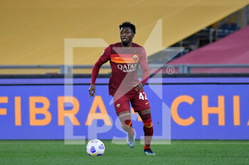 2021-04-11 - Amadou Diawara of AS Roma seen in action during the Italian Football Championship League A 2020/2021 match between AS Roma vs Bologna FC at the Olimpic Stadium in Rome. - AS ROMA VS BOLOGNA FC - ITALIAN SERIE A - SOCCER
