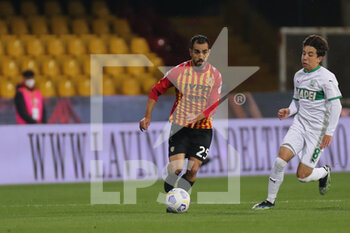 2021-04-12 - Marco Sau (Benevento Calcio) Maxime Lopez (US Sassuolo) - BENEVENTO VS SASSUOLO - ITALIAN SERIE A - SOCCER