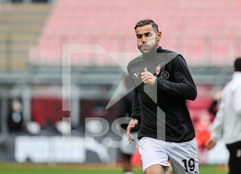 2021-04-18 - Theo Hernandez of AC Milan warms up during the Serie A 2020/21 football match between AC Milan vs Genoa CFC at the Giuseppe Meazza Stadium, Milan, Italy on April 18, 2021 - Photo FCI / Fabrizio Carabelli - AC MILAN VS GENOA CFC - ITALIAN SERIE A - SOCCER