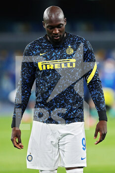 2021-04-18 - Romelu Lukaku of Internazionale reacts during warm up before the Italian championship Serie A football match between SSC Napoli and FC Internazionale on April 18, 2021 at Diego Armando Maradona Stadium in Naples, Italy - Photo Federico Proietti / DPPI - SSC NAPOLI VS INTER - FC INTERNAZIONALE - ITALIAN SERIE A - SOCCER