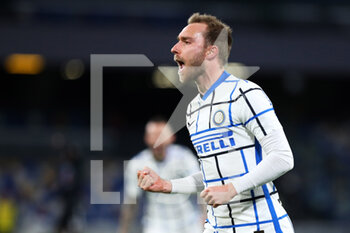 2021-04-18 - Christian Eriksen of Internazionale celebrates after scoring 1-1 goal during the Italian championship Serie A football match between SSC Napoli and FC Internazionale on April 18, 2021 at Diego Armando Maradona Stadium in Naples, Italy - Photo Federico Proietti / DPPI - SSC NAPOLI VS INTER - FC INTERNAZIONALE - ITALIAN SERIE A - SOCCER