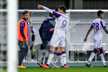 2021-04-20 - Dusan Vlahovic (ACF Fiorentina) celebrates after scoring a goal 0-1 - HELLAS VERONA VS ACF FIORENTINA - ITALIAN SERIE A - SOCCER