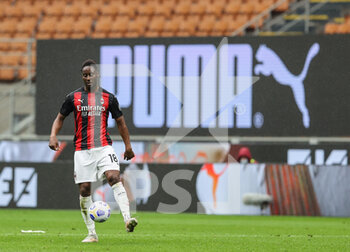2021-04-21 - Soualiho Meite of AC Milan in action during the Serie A 2020/21 football match between AC Milan vs US Sassuolo at Giuseppe Meazza Stadium, Milan, Italy on April 21, 2021 - Photo FCI / Fabrizio Carabelli - AC MILAN VS US SASSUOLO - ITALIAN SERIE A - SOCCER