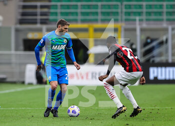 2021-04-21 - Domenico Berardi of US Sassuolo in action during the Serie A 2020/21 football match between AC Milan vs US Sassuolo at Giuseppe Meazza Stadium, Milan, Italy on April 21, 2021 - Photo FCI / Fabrizio Carabelli - AC MILAN VS US SASSUOLO - ITALIAN SERIE A - SOCCER