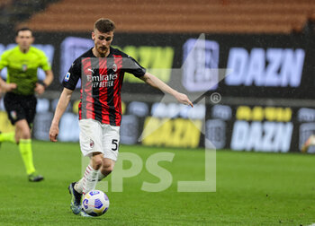 2021-04-21 - Alexis Saelemaekers of AC Milan in action during the Serie A 2020/21 football match between AC Milan vs US Sassuolo at Giuseppe Meazza Stadium, Milan, Italy on April 21, 2021 - Photo FCI / Fabrizio Carabelli - AC MILAN VS US SASSUOLO - ITALIAN SERIE A - SOCCER