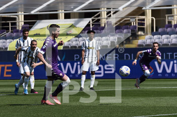 2021-04-25 - Dusan Vlahovic of ACF Fiorentina scores a goal - ACF FIORENTINA VS JUVENTUS FC - ITALIAN SERIE A - SOCCER