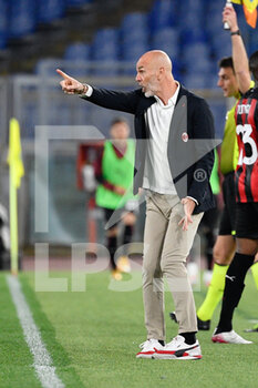 2021-04-26 - Stefano Pioli coach of AC Milan seen in action during the Italian Football Championship League A 2020/2021 match between SS Lazio vs AC Milan at the Olimpic Stadium in Rome. - SS LAZIO VS AC MILAN - ITALIAN SERIE A - SOCCER