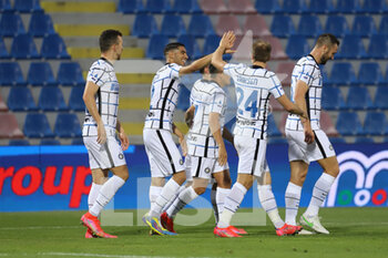 2021-05-01 - Achraf Hakimi (FC Inter) and Christian Eriksen (FC Inter) celebrates after scoring a goal - FC CROTONE VS INTER - FC INTERNAZIONALE - ITALIAN SERIE A - SOCCER