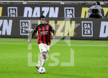 2021-05-01 - Franck Kessie of AC Milan in action during the Serie A 2020/21 football match between AC Milan vs Benevento Calcio at Giuseppe Meazza Stadium, Milan, Italy on May 01, 2021 - Photo FCI / Fabrizio Carabelli - AC MILAN VS BENEVENTO CALCIO - ITALIAN SERIE A - SOCCER