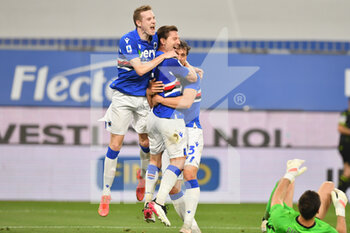 2021-05-02 - JAKUB JANKTO (Sampdoria), ADRIEN SILVA (Sampdoria), MANOLO GABBIADINI (Sampdoria), celebrates after scoring a goal - UC SAMPDORIA VS AS ROMA - ITALIAN SERIE A - SOCCER