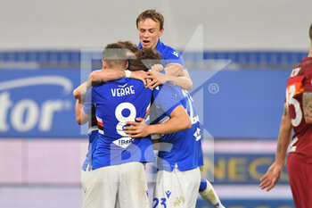 2021-05-02 - Team Sampdoria, celebrates after scoring a goal - UC SAMPDORIA VS AS ROMA - ITALIAN SERIE A - SOCCER