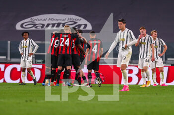 2021-05-09 - The team of AC Milan goal celebrate during the Italian championship Serie A football match between Juventus FC and AC Milan on May 9, 2021 at Allianz Stadium in Turin, Italy - Photo Morgese-Rossini / DPPI - JUVENTUS FC VS AC MILAN - ITALIAN SERIE A - SOCCER