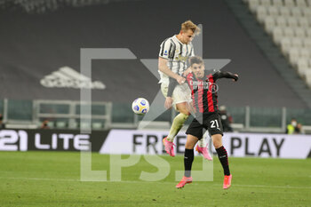 2021-05-09 - Matthijs De Ligt (Juventus FC) hinders Brahim Diaz (AC Milan) - JUVENTUS FC VS AC MILAN - ITALIAN SERIE A - SOCCER