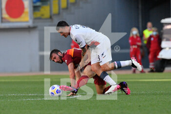 2021-05-09 - Bryan Cristante of AS Roma and Luca Cigarini (FC Crotone) seen in action during the Italian Football Championship League A 2020/2021 match between AS Roma vs FC Crotone at the Olimpic Stadium in Rome. - AS ROMA VS FC CROTONE - ITALIAN SERIE A - SOCCER